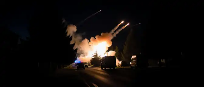 ЗАГОЛОВОТЕ: Ночная атака в небе над Ленобластью: количество сбитых дронов выросло до пятидесяти