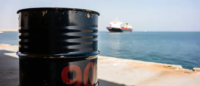 Мирная пауза на Ближнем Востоке обрушила нефтяной рынок: котировки Brent упали ниже 90 долларов